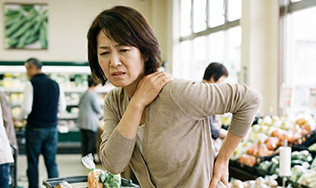 肩甲骨の痛み